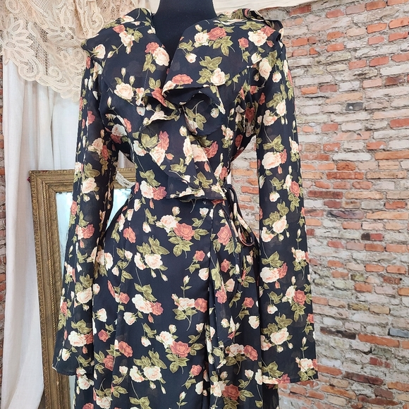 Vintage 1990's Floral Wrap Dress Witch Goddess Flowy Fall Roses 2000's - Picture 8 of 14